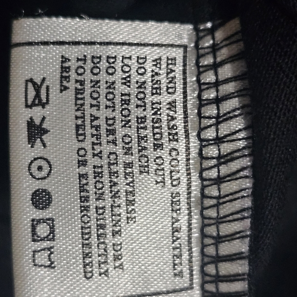 Akoo Victor Black Short Sleeves Tee Size M NWT - Picture 2 of 6